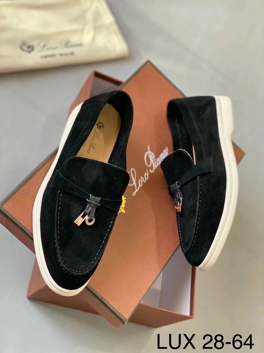 loro piana лоферы женские,лоферы женские луи виттон,loro piana лоферы,лоферы loro piana натуральная замша,лоферы