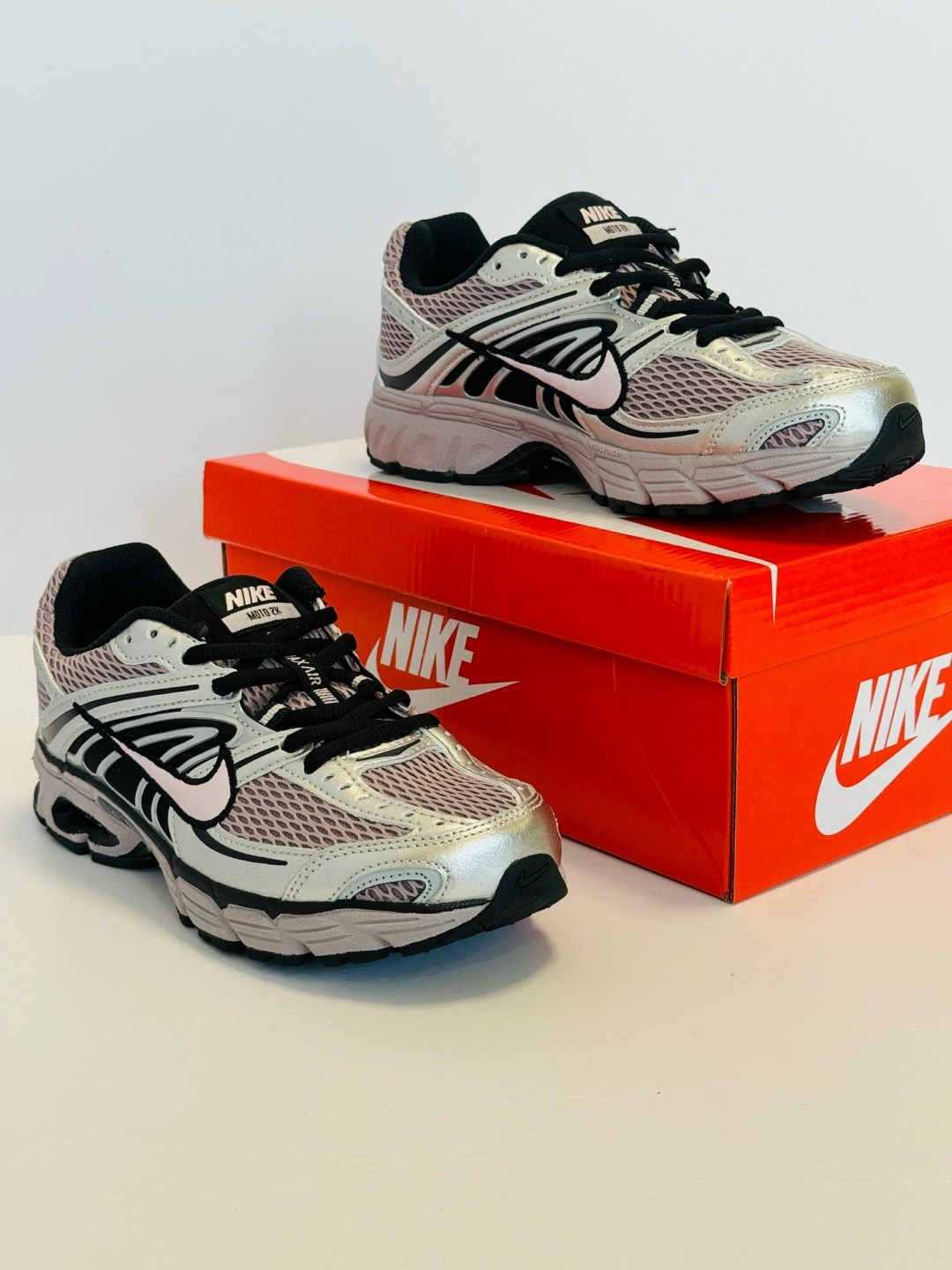 кроссовки nike zoom vomero 5,nike zoom vomero 5,кроссовки nike,nike air zoom vomero 5,nike низкие массивные кроссовки air max moto 2k женские розовые