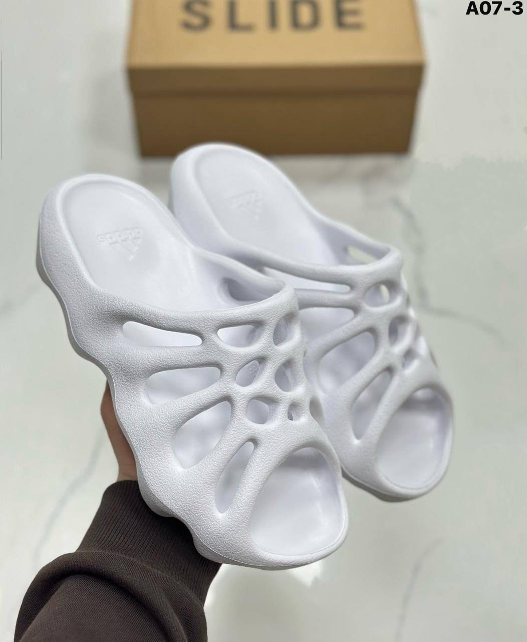 adidas yeezy foam runner,кроссовки adidas yeezy foam runner,adidas yeezy 450 slide,adidas yeezy foam runner ararat size 9,yeezy foam runner