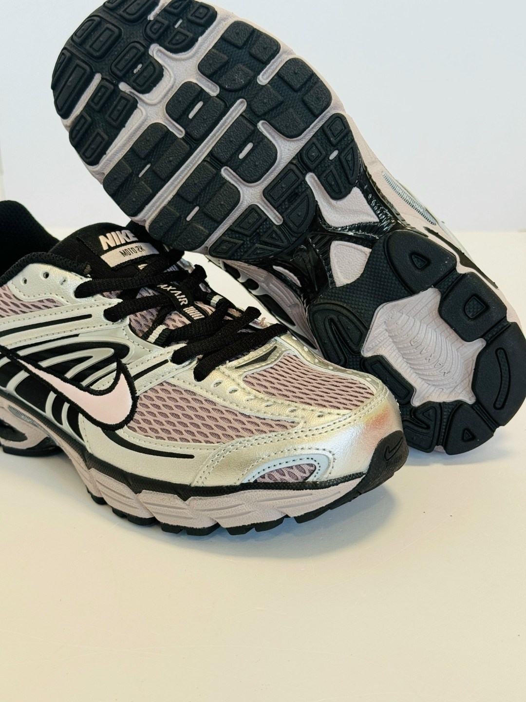 кроссовки nike zoom vomero 5,nike zoom vomero 5,кроссовки nike,nike air zoom vomero 5,nike низкие массивные кроссовки air max moto 2k женские розовые