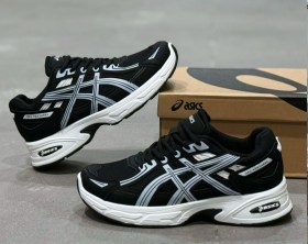 Кроссовки