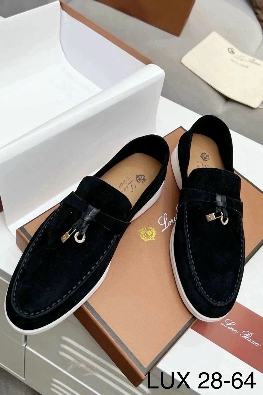 loro piana лоферы женские,лоферы женские луи виттон,loro piana лоферы,лоферы loro piana натуральная замша,лоферы