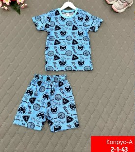 Костюм