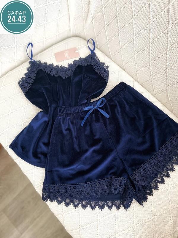 пижама женская с шортами велюровая christel,пижама из бархата,пижама женская с шортами велюровая,пижама велюр,пижама женская