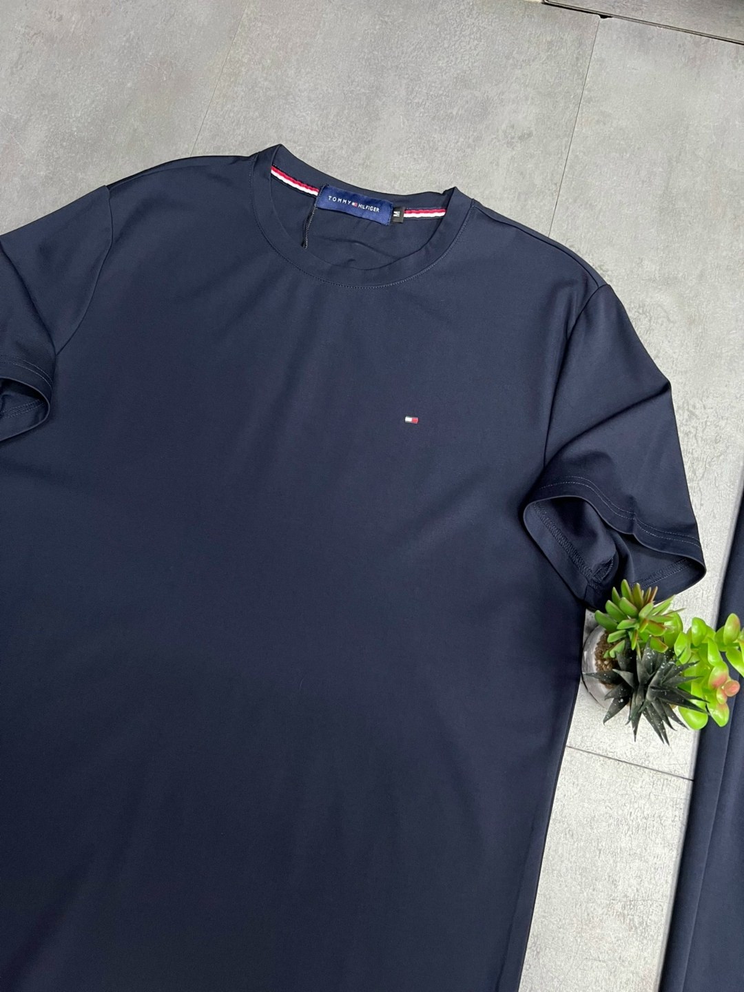 спортивный костюм tommy hilfiger,спортивный костюм томми хилфигер,спортивные костюмы мужские,футболка мужская tommy hilfiger,комплект одежды tommy hilfiger