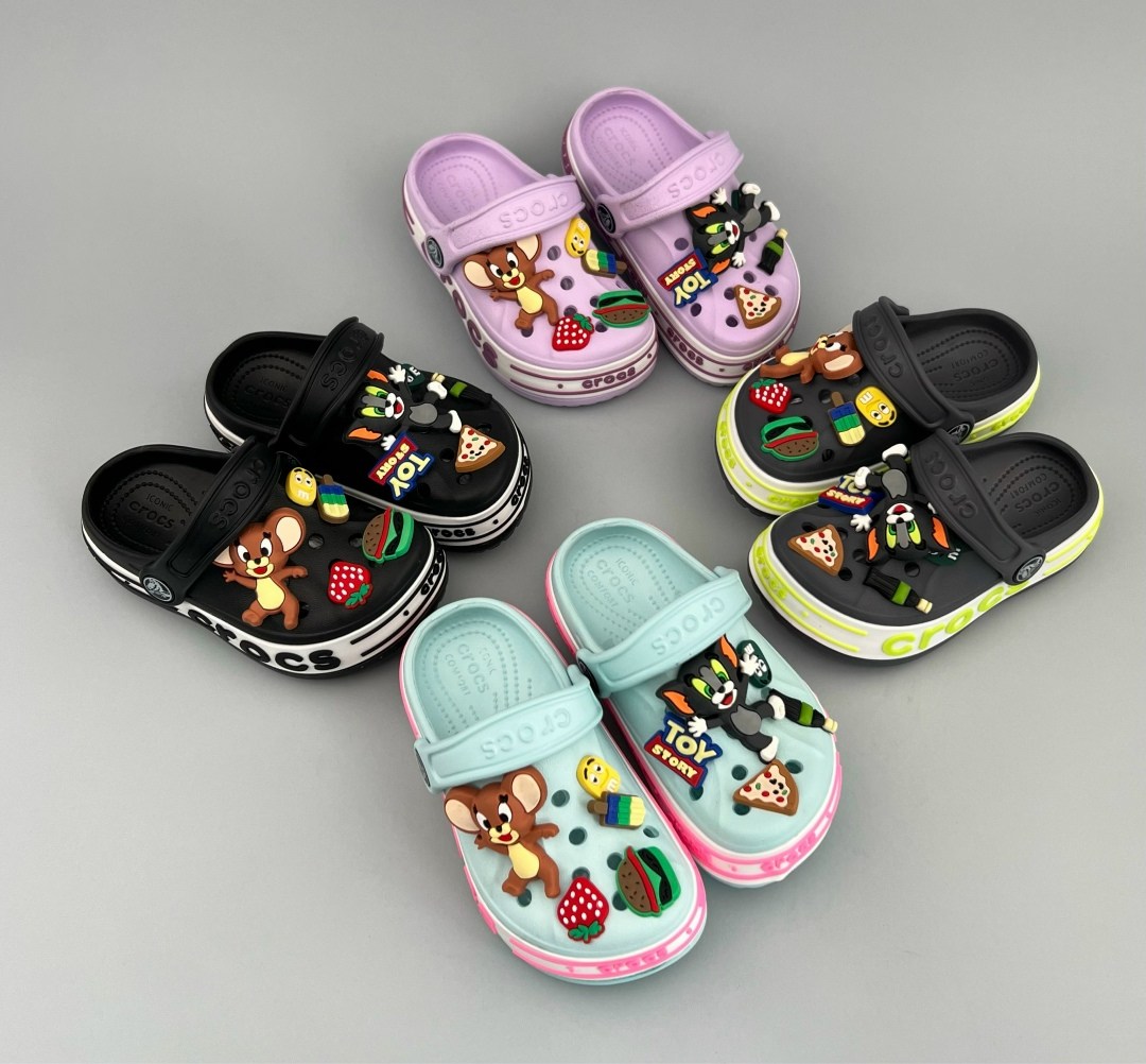детские кроксы,crocs jibbitz charms,кроксы сабо детские,,джибитсы на крокс