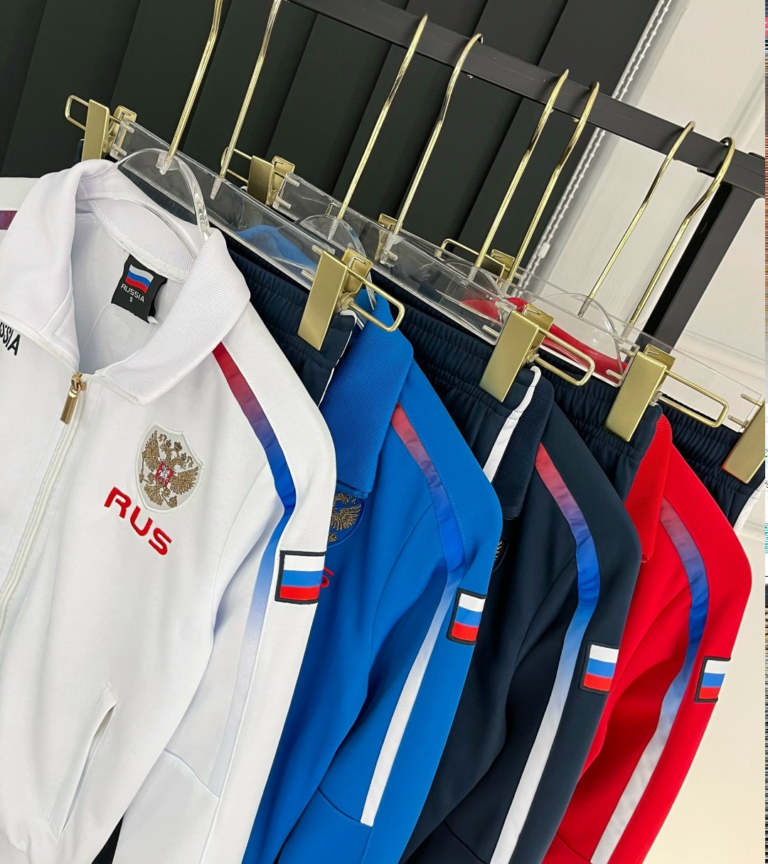 спортивный костюм russia forward,мужской спортивный костюм russia,спортивный костюм russia,спортивный костюм russia цвет белый,спортивный костюм форвард