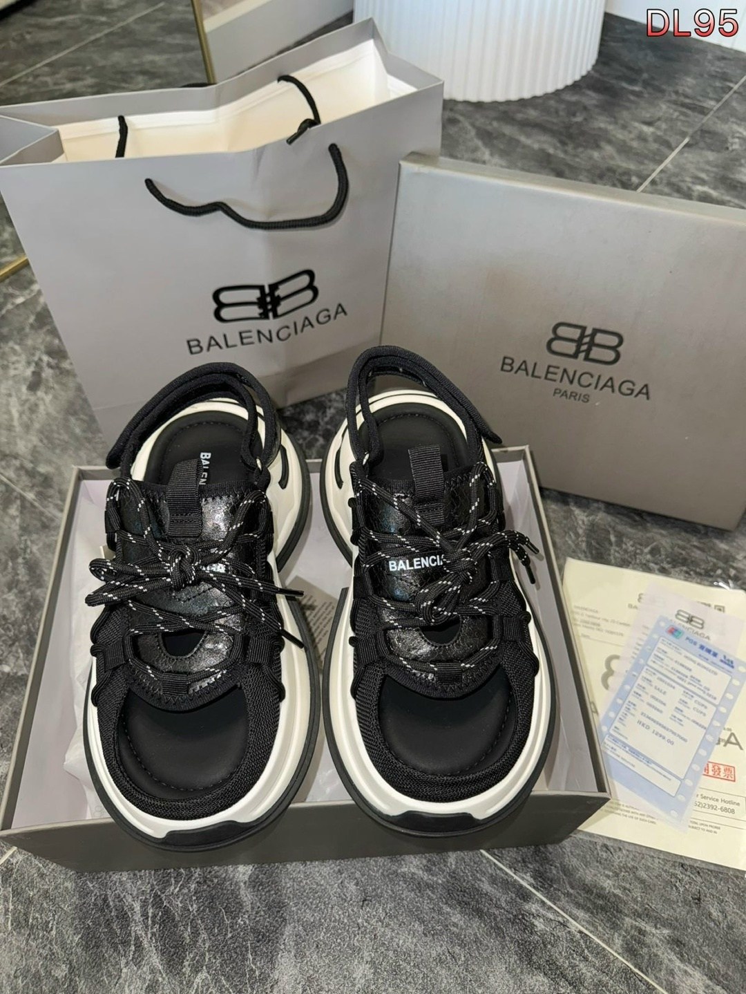 сандалии balenciaga,кроссовки женские balenciaga,босоножки баленсиага,босоножки balenciaga,сандалии босоножки