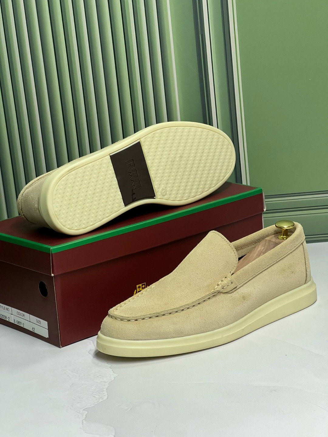 лоферы мужские loro piana,лоферы loro piana,замшевые лоферы loro piana,мужские лоферы лоро пиано ultimate walk loafers premium a111009 beige,мужские замшевые лоферы лоро пиано бежевые