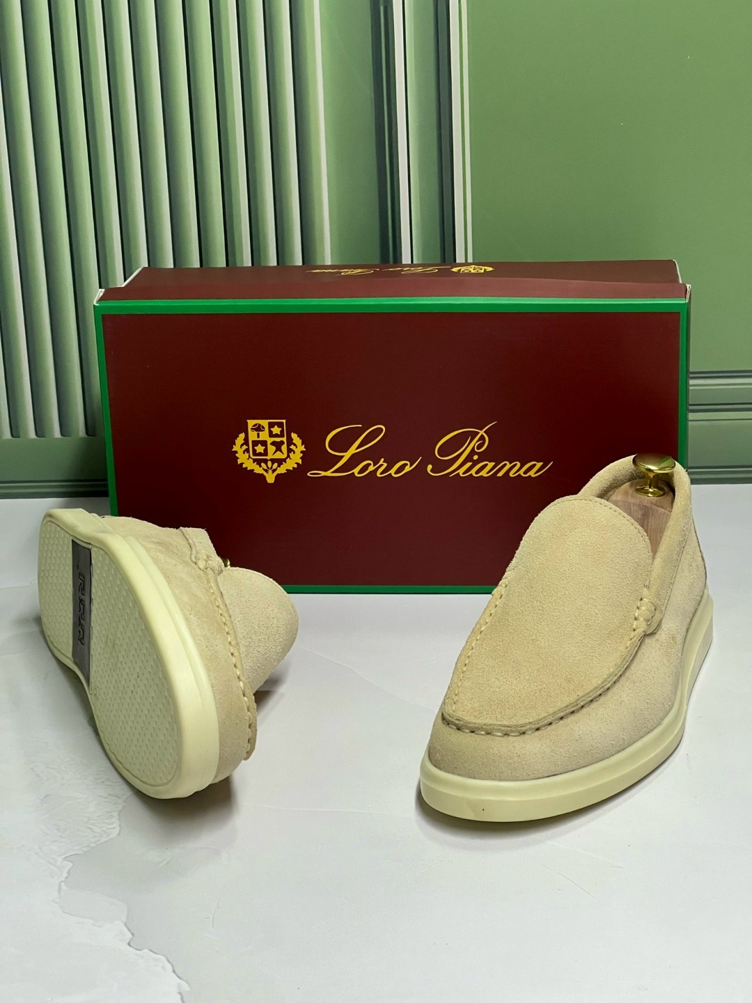 лоферы мужские loro piana,лоферы loro piana,замшевые лоферы loro piana,мужские лоферы лоро пиано ultimate walk loafers premium a111009 beige,мужские замшевые лоферы лоро пиано бежевые