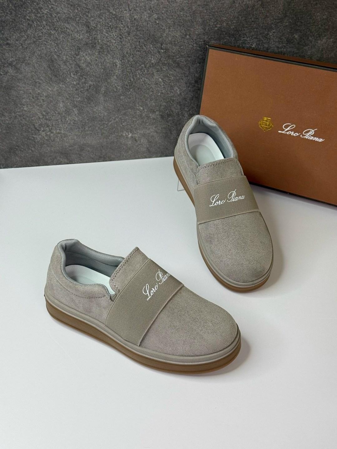 ,замшевые лоферы loro piana,лоферы loro piana,мужские лоферы loro piana,лоферы из натуральной замши loro piana