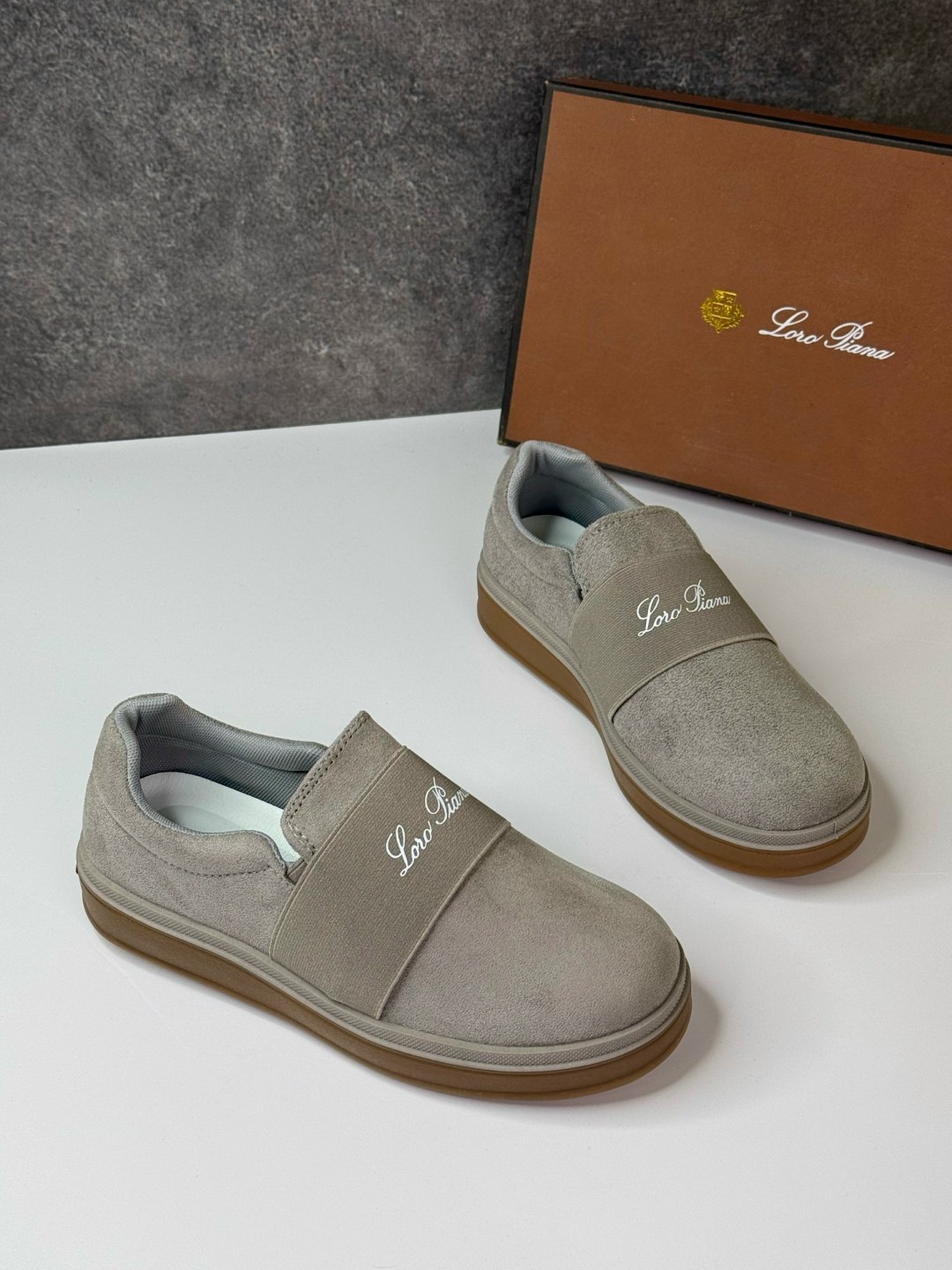 ,замшевые лоферы loro piana,лоферы loro piana,мужские лоферы loro piana,лоферы из натуральной замши loro piana