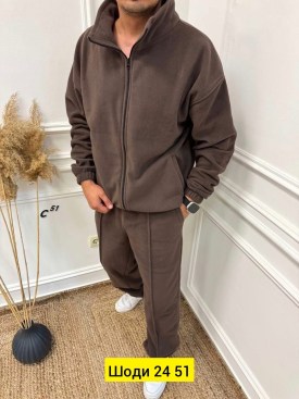Костюм