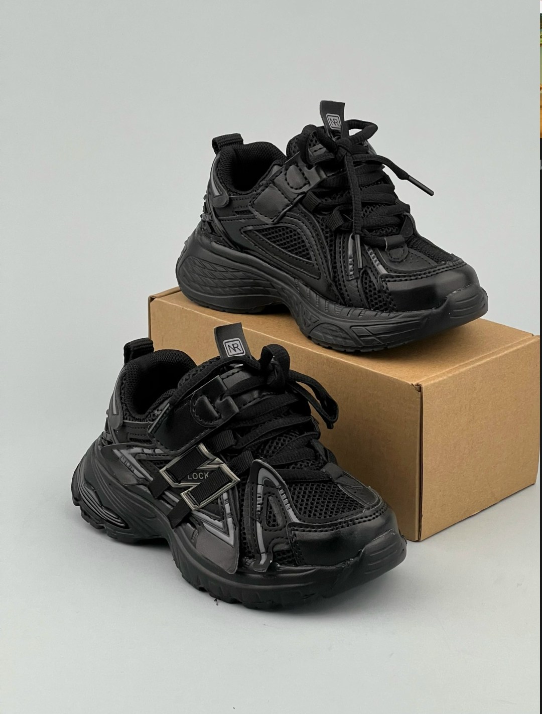 мужские кроссовки balenciaga runner черные,массивные кроссовки баленсиага,кроссовки balenciaga,кроссовки balenciaga track,мужские кроссовки balenciaga track черные