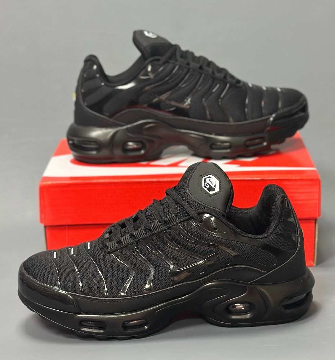 кроссовки nike air max tn plus,кроссовки мужские nike air max tn plus,nike air max tn plus black,nike air max plus tn,nike air max tn plus черные