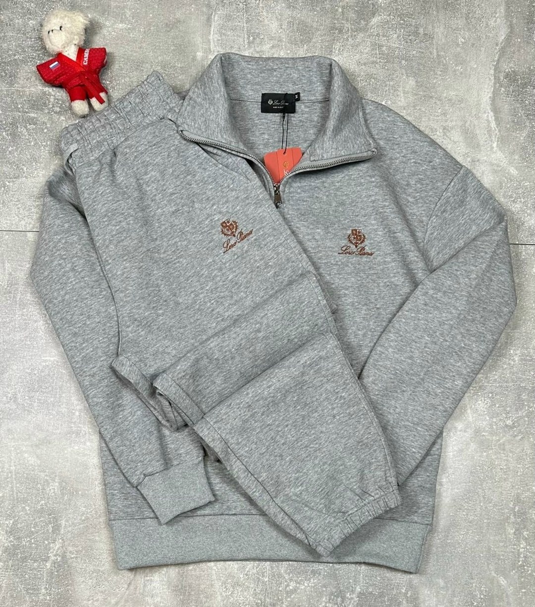 спортивный костюм brunello cucinelli,спортивные костюм,спортивный костюм loro piana,мужской спортивный костюм,спортивные костюмы для мужчин