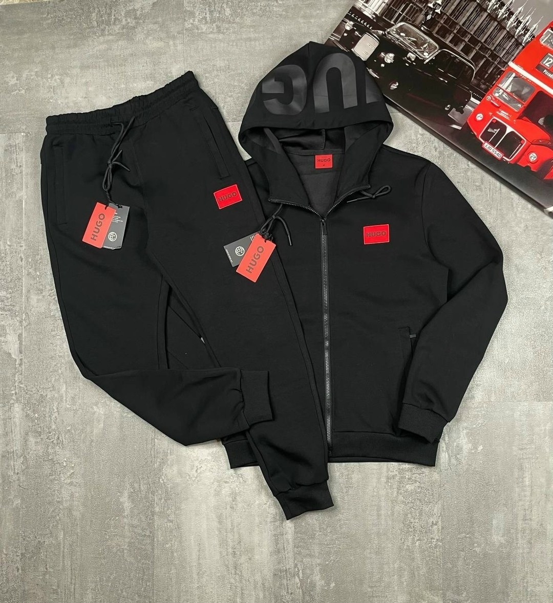 спортивный костюм hugo boss,спортивный костюм hugo,мужской спортивный костюм,спортивный костюм для мужчин,спортивный костюм