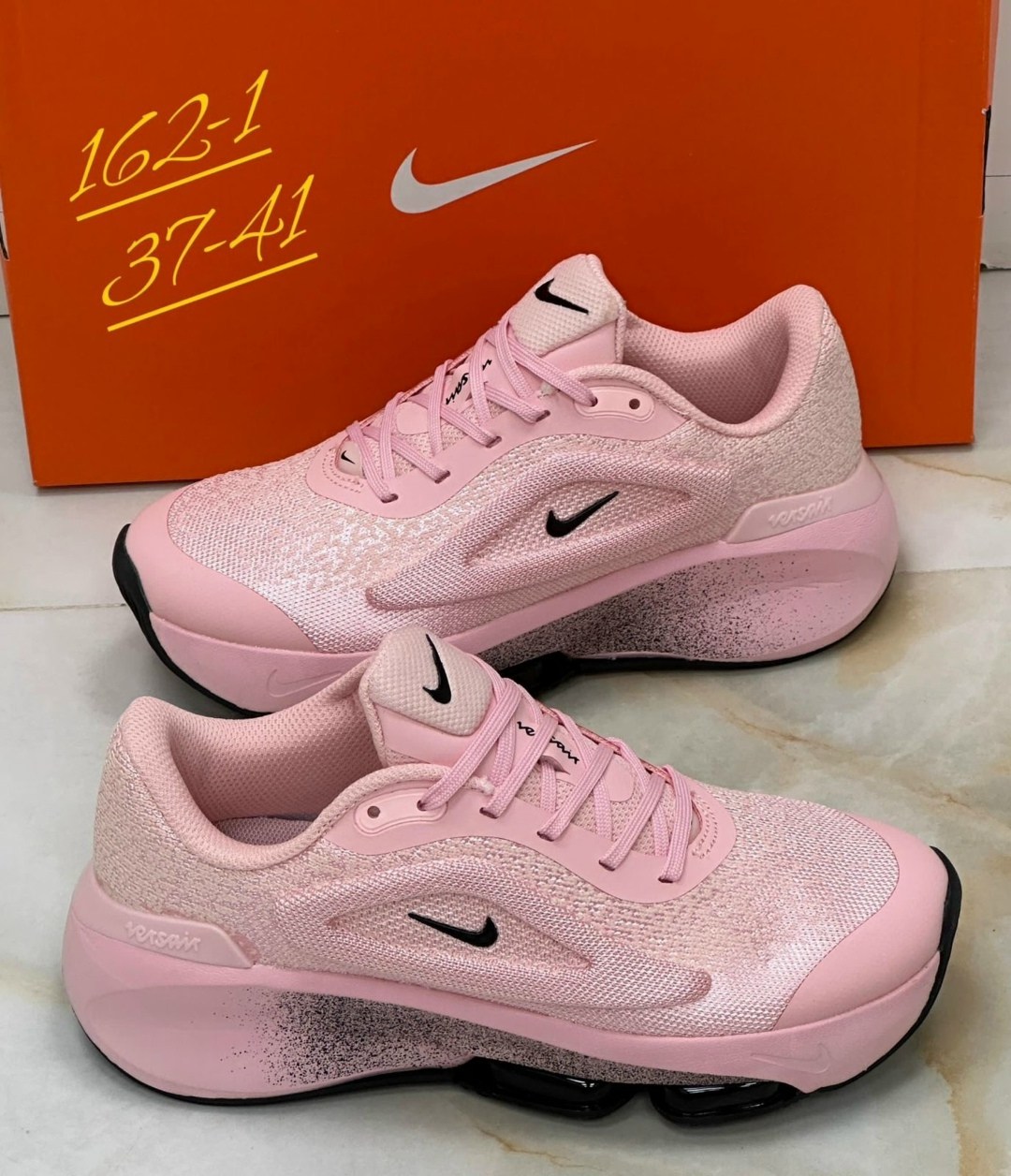 женские кроссовки,кроссовки,женские кроссовки nike,розовые кроссовки,кроссовки женские розовые