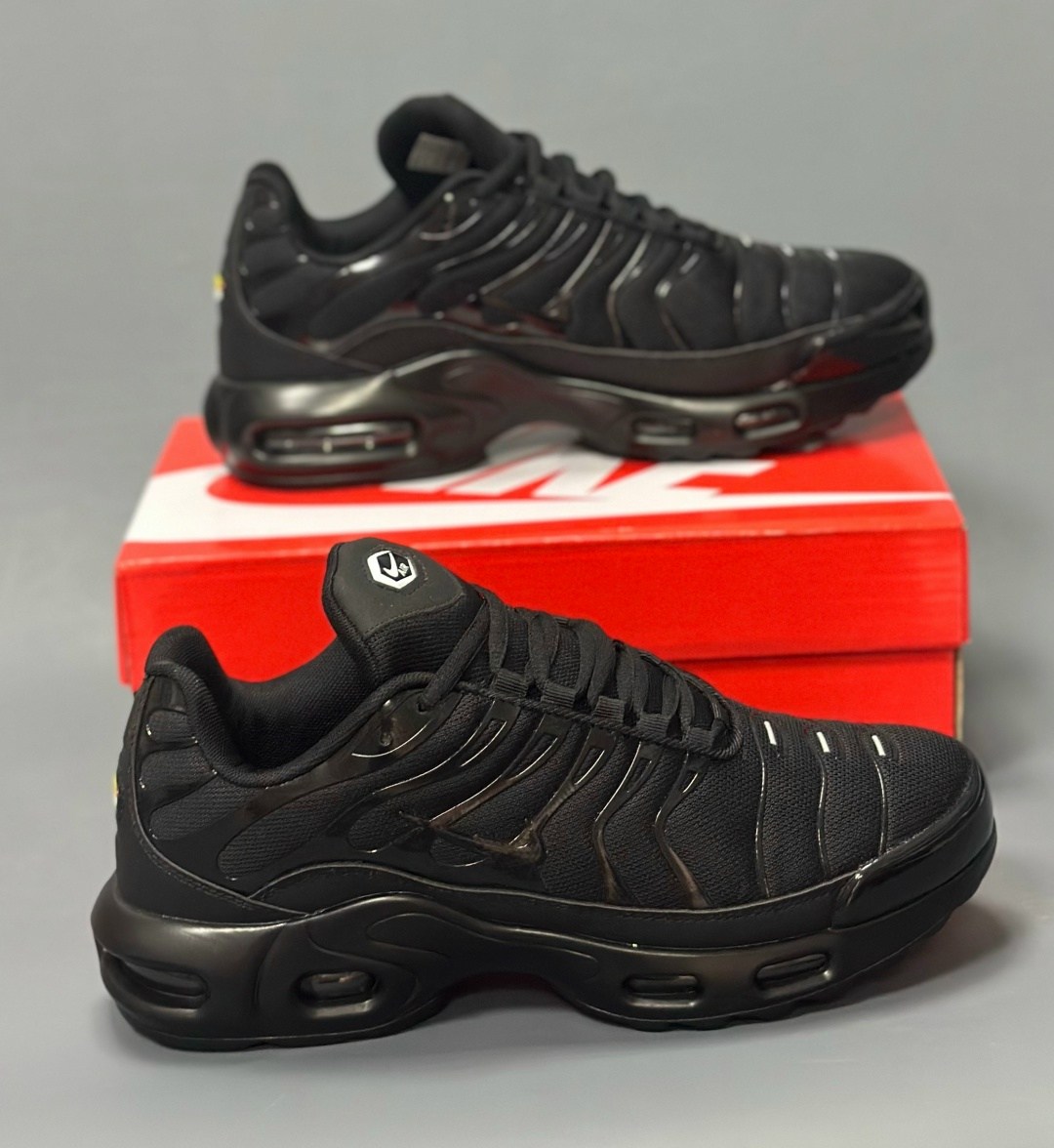 кроссовки nike air max tn plus,кроссовки мужские nike air max tn plus,nike air max tn plus black,nike air max plus tn,nike air max tn plus черные