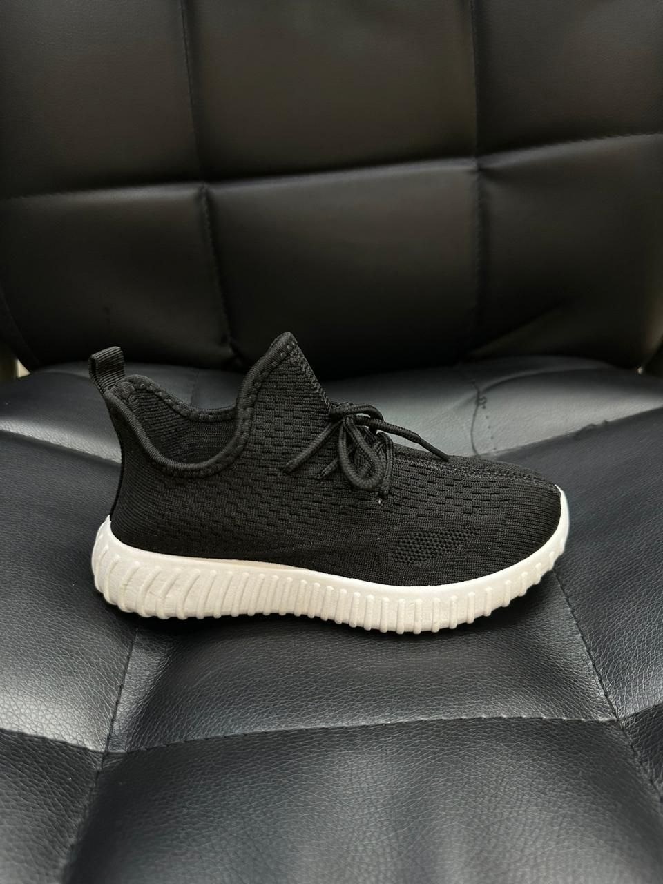 ,adidas yeezy boost 350 pink,летние кроссовки,женские кроссовки,кроссовки изики