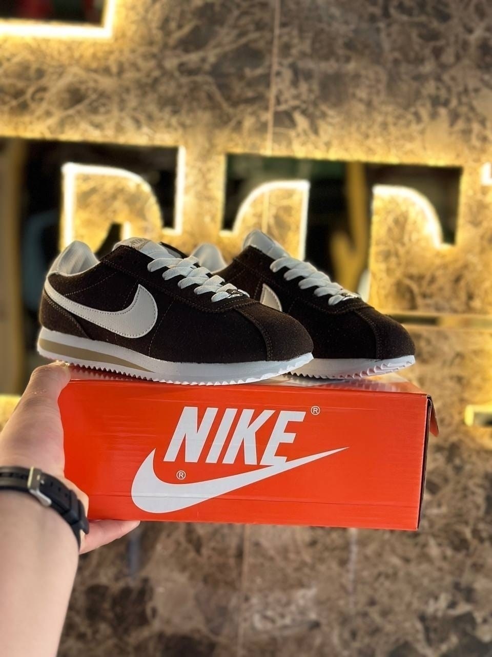 nike cortez classic,кроссовки nike cortez classic,кроссовки nike cortez,кроссовки nike cortez мужские,кроссовки nike classic cortez leather