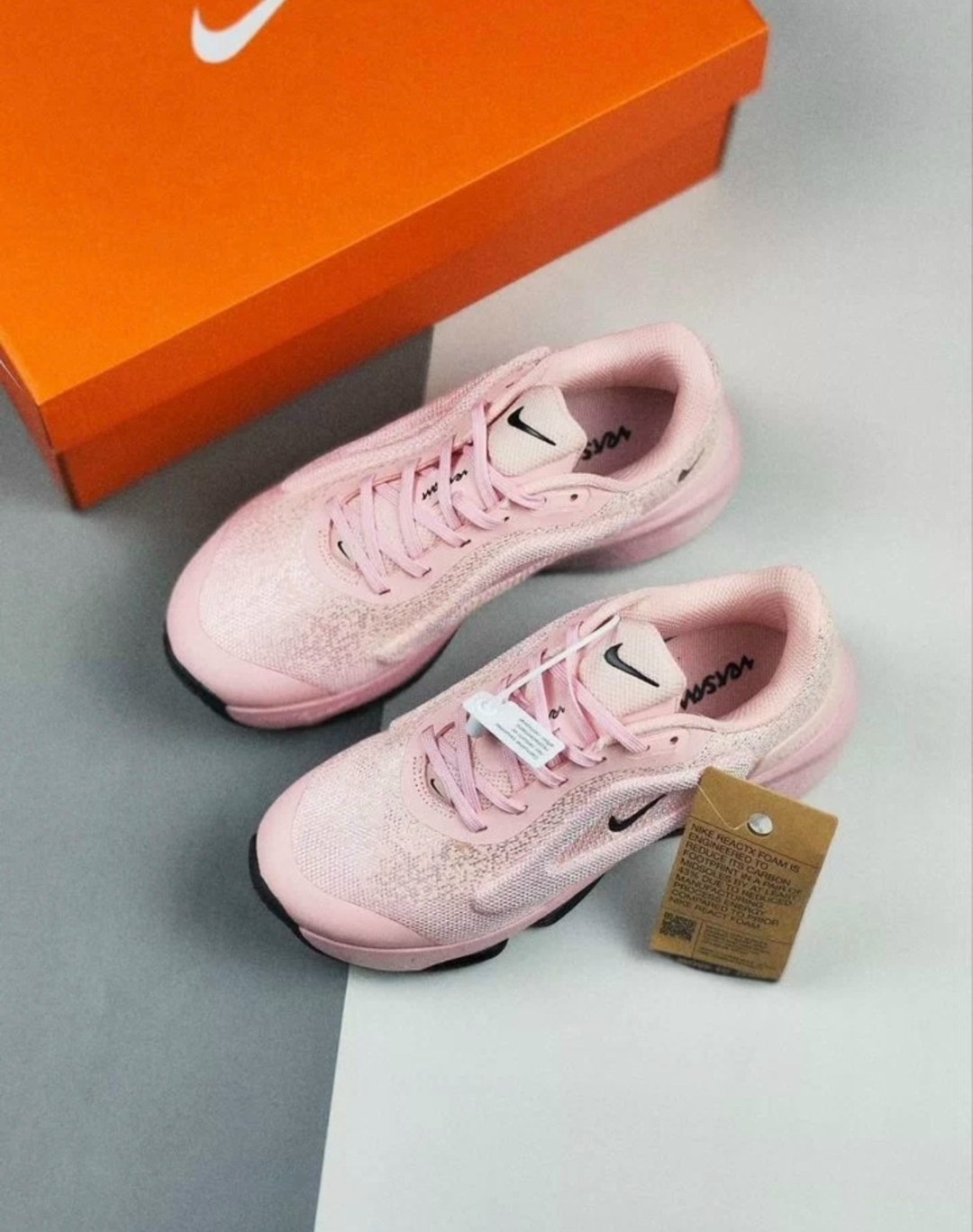 женские кроссовки,кроссовки,женские кроссовки nike,розовые кроссовки,кроссовки женские розовые