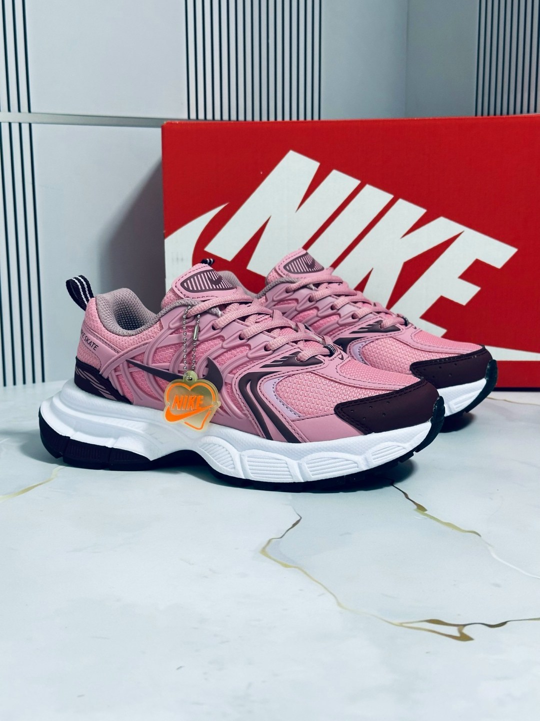 женские кроссовки,кроссовки nike,кроссовки,кроссовки nike женские,спортивная