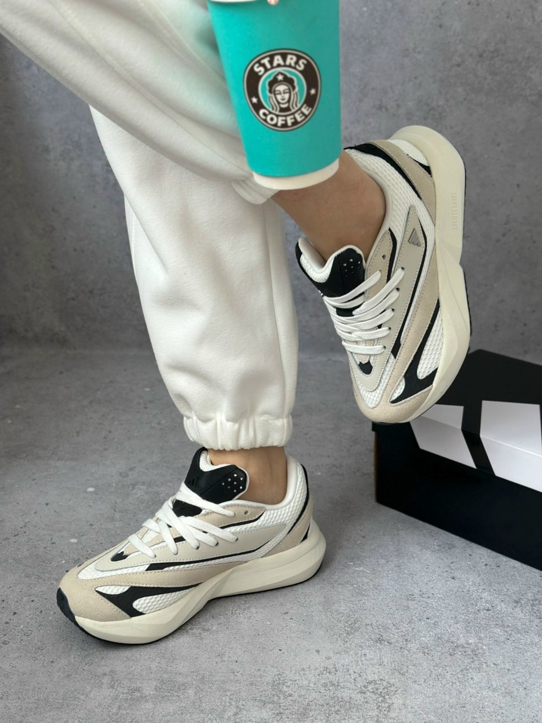 кроссовки,кроссовки adidas,женские кроссовки,бежевые кроссовки,кроссовки женские adidas