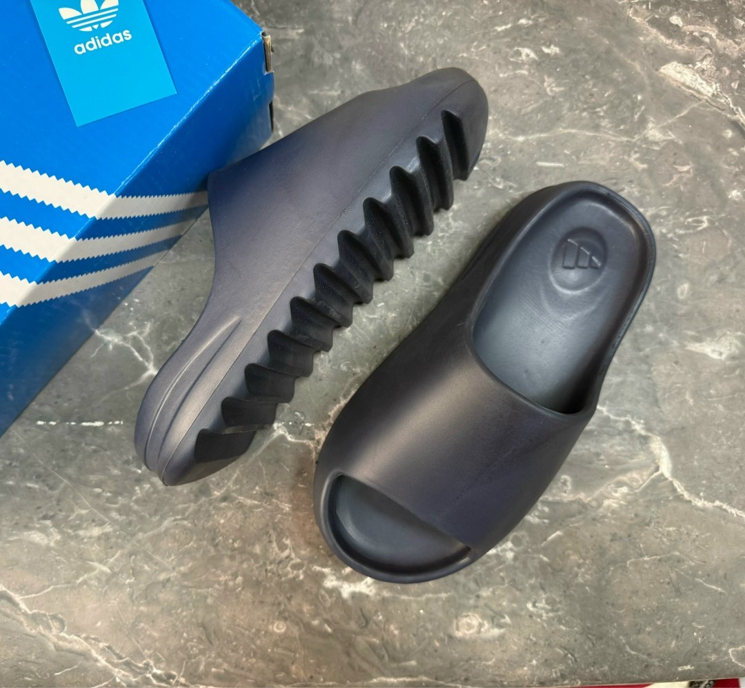 шлепанцы adidas yeezy slide,,сланцы адидас yeezy,мужские шлепанцы,adidas yeezy slide
