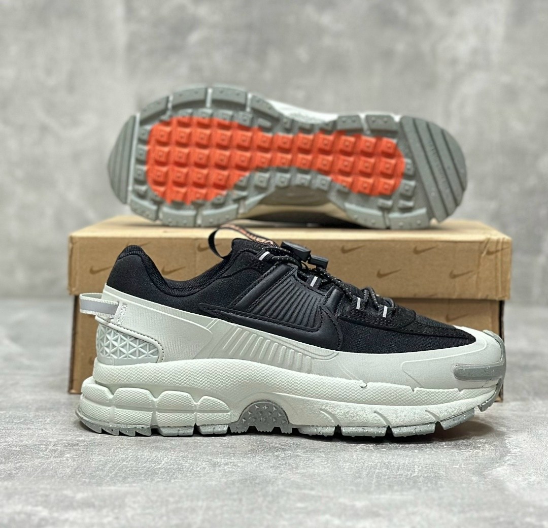 nike zoom vomero 5 roam black light silver fv2295 001,nike zoom vomero 5 roam black / light silver,кроссовки-nike-zoom-vomero-roam-черные,кроссовки nike zoom vomero roam,кроссовки nike