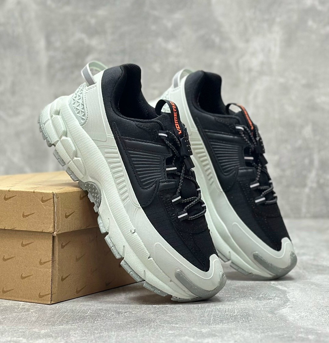 nike zoom vomero 5 roam black light silver fv2295 001,nike zoom vomero 5 roam black / light silver,кроссовки-nike-zoom-vomero-roam-черные,кроссовки nike zoom vomero roam,кроссовки nike