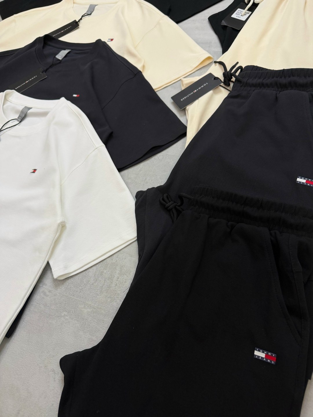 костюм спортивный мужской,костюм летний мужской,костюм спортивный tommy hilfiger,одежда комплект