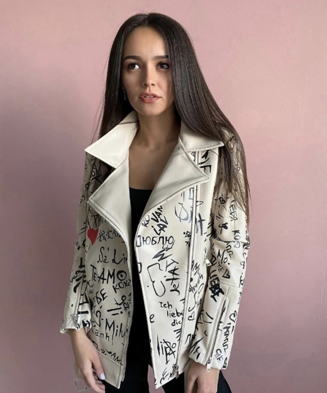 куртка косуха удлиненная женская,косуха куртка,куртка косуха экокожа,косуха с надписями куртка экокожа оверсайз с,куртка стильная