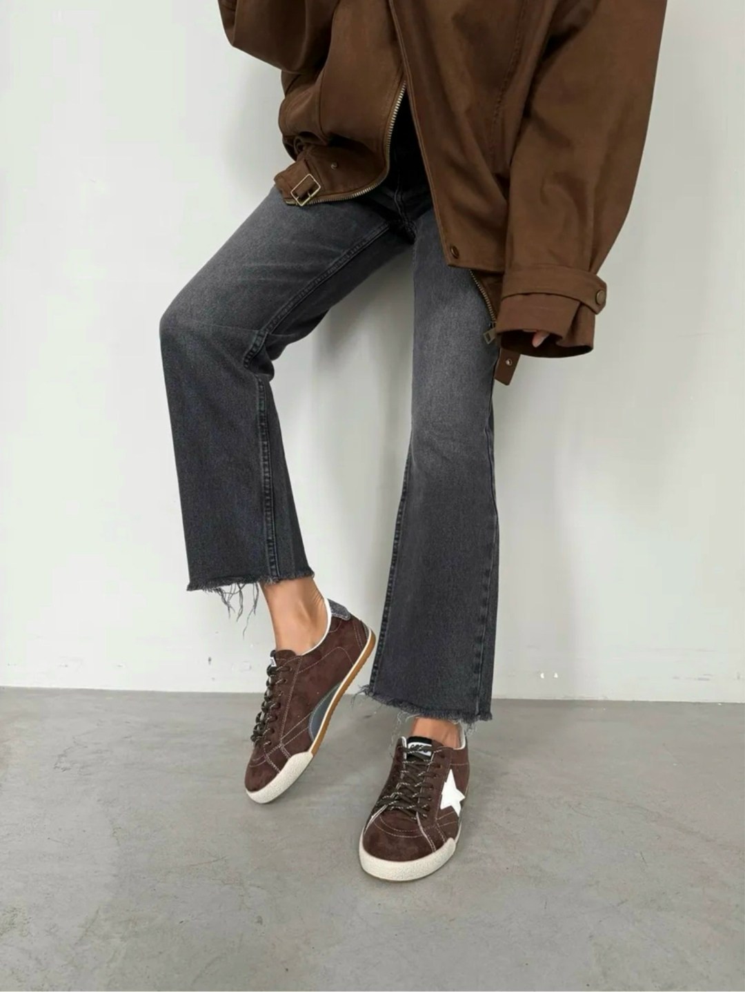 ,golden goose кроссовки super-star коричневый,кеды golden goose,кеды и кроссовки golden goose deluxe brand,golden goose грязные кеды