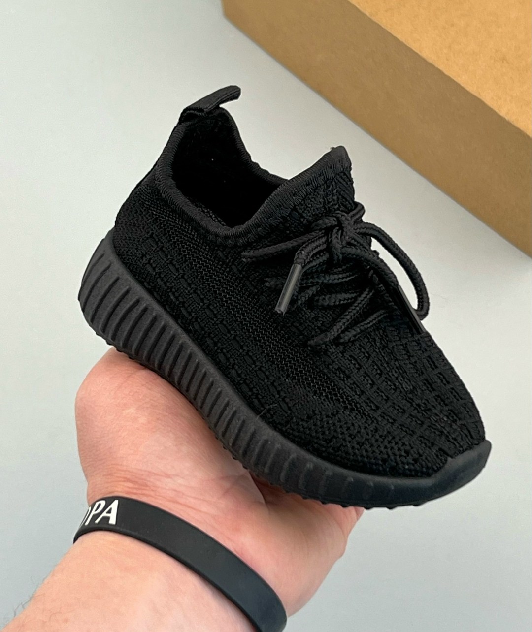 кроссовки изики,кроссовки adidas yeezy boost,,кроссовки adidas yeezy boost 350,кроссовки изи