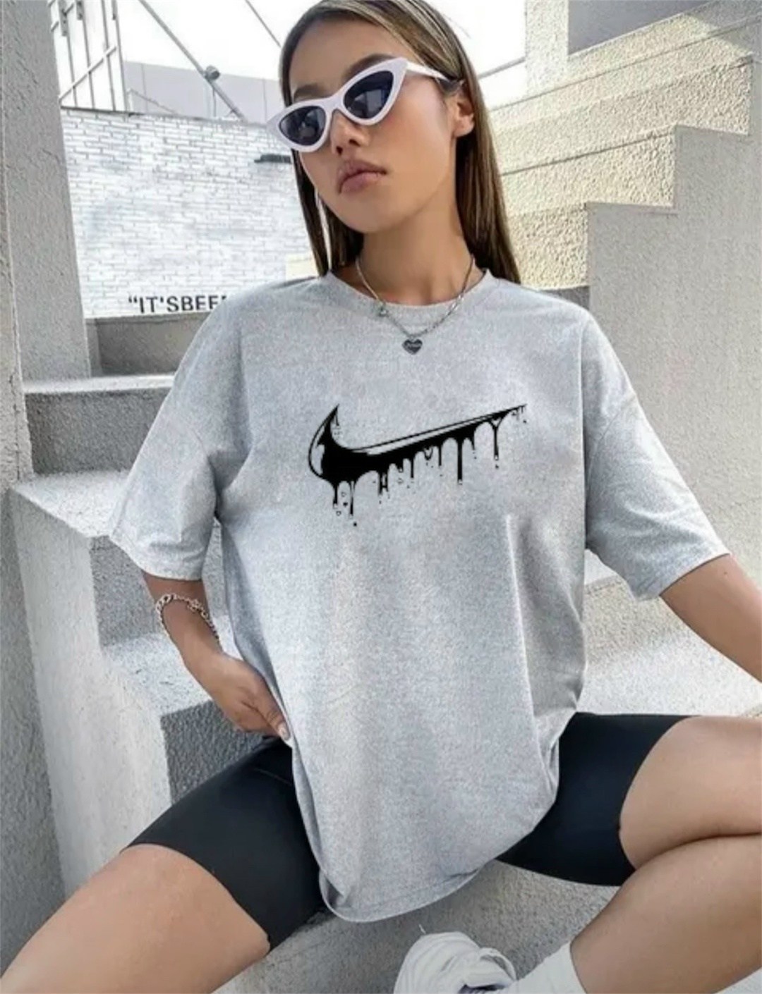 футболка найк женская оверсайз,футболки женская,футболки nike оверсайз,женская белая хлопковая футболка,футболка женская белая