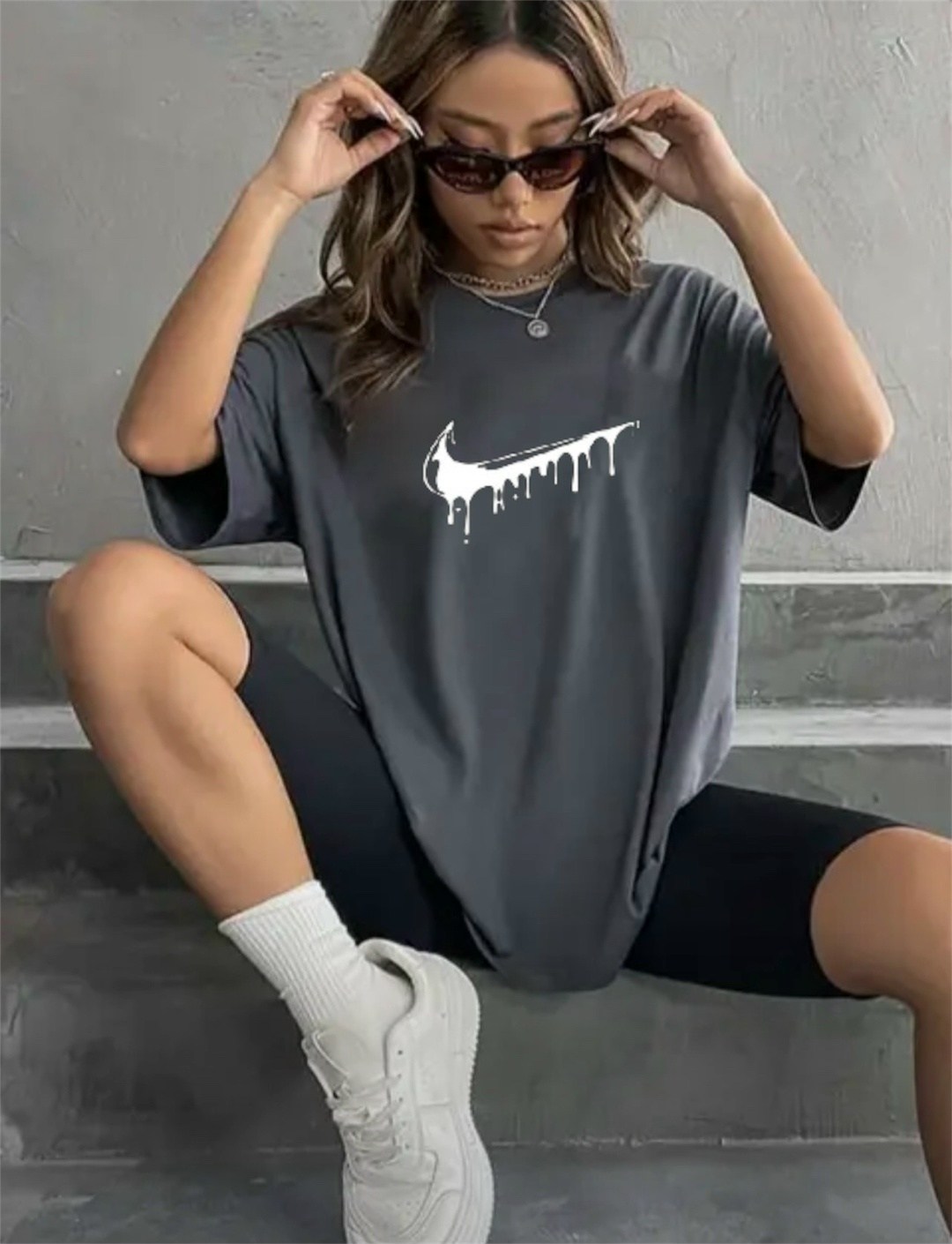 футболка найк женская оверсайз,футболки женская,футболки nike оверсайз,женская белая хлопковая футболка,футболка женская белая