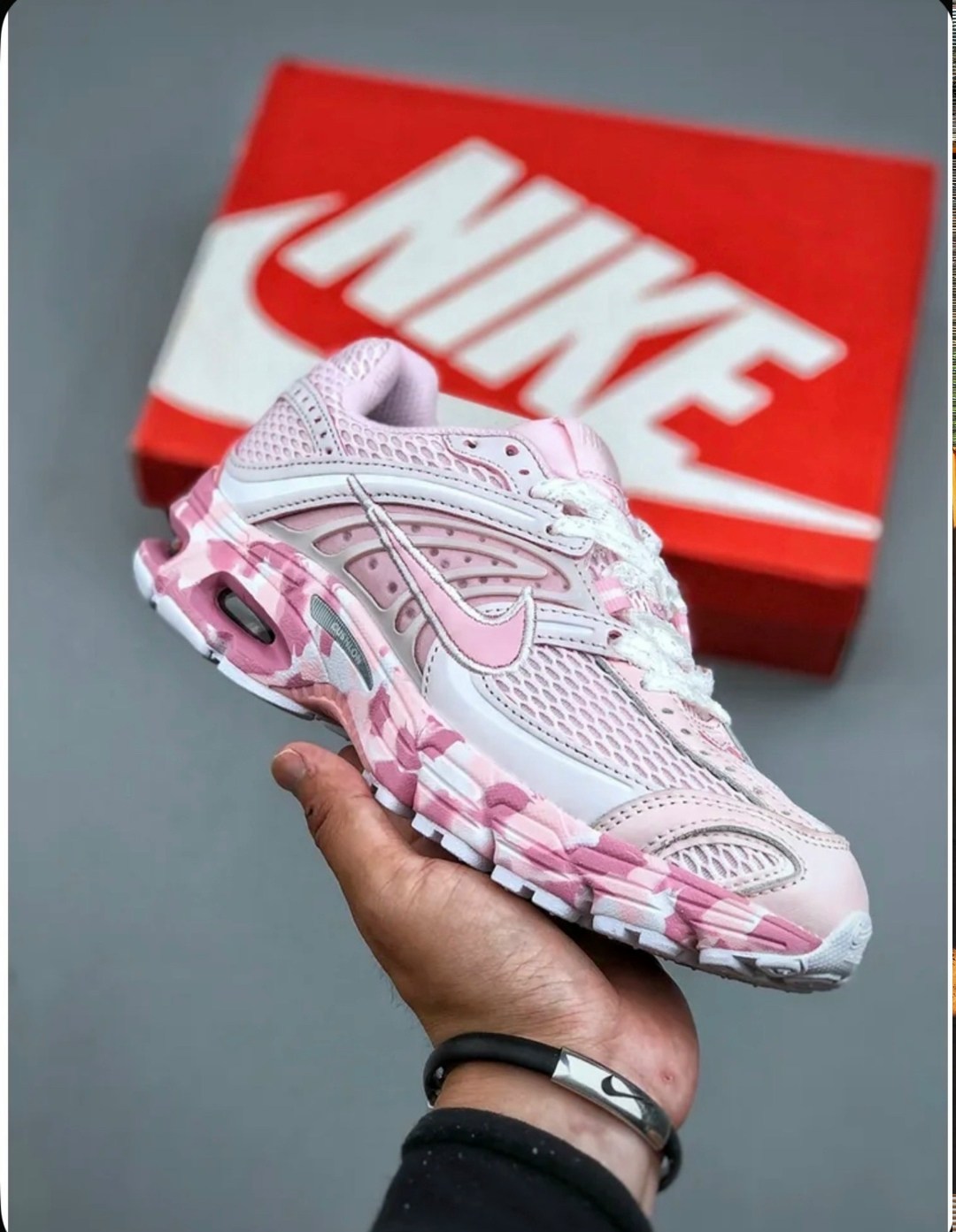кроссовки,кроссовки мужские женские,nike air max plus tn pink white,российские кроссовки,розовые кроссовки