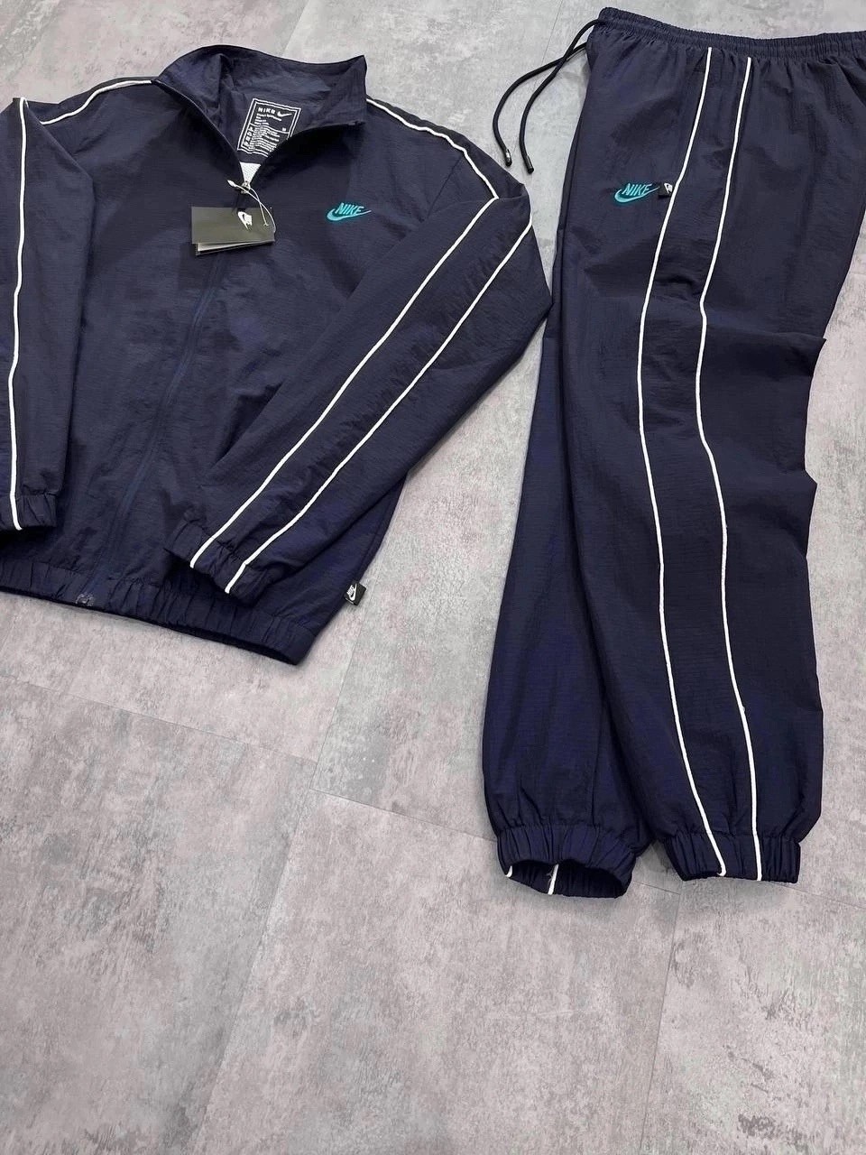 спортивный костюм мужской nike,спортивные костюмы nike,мужские спортивные костюмы,костюм найк мужской,nike tracksuit style essentials woven костюм