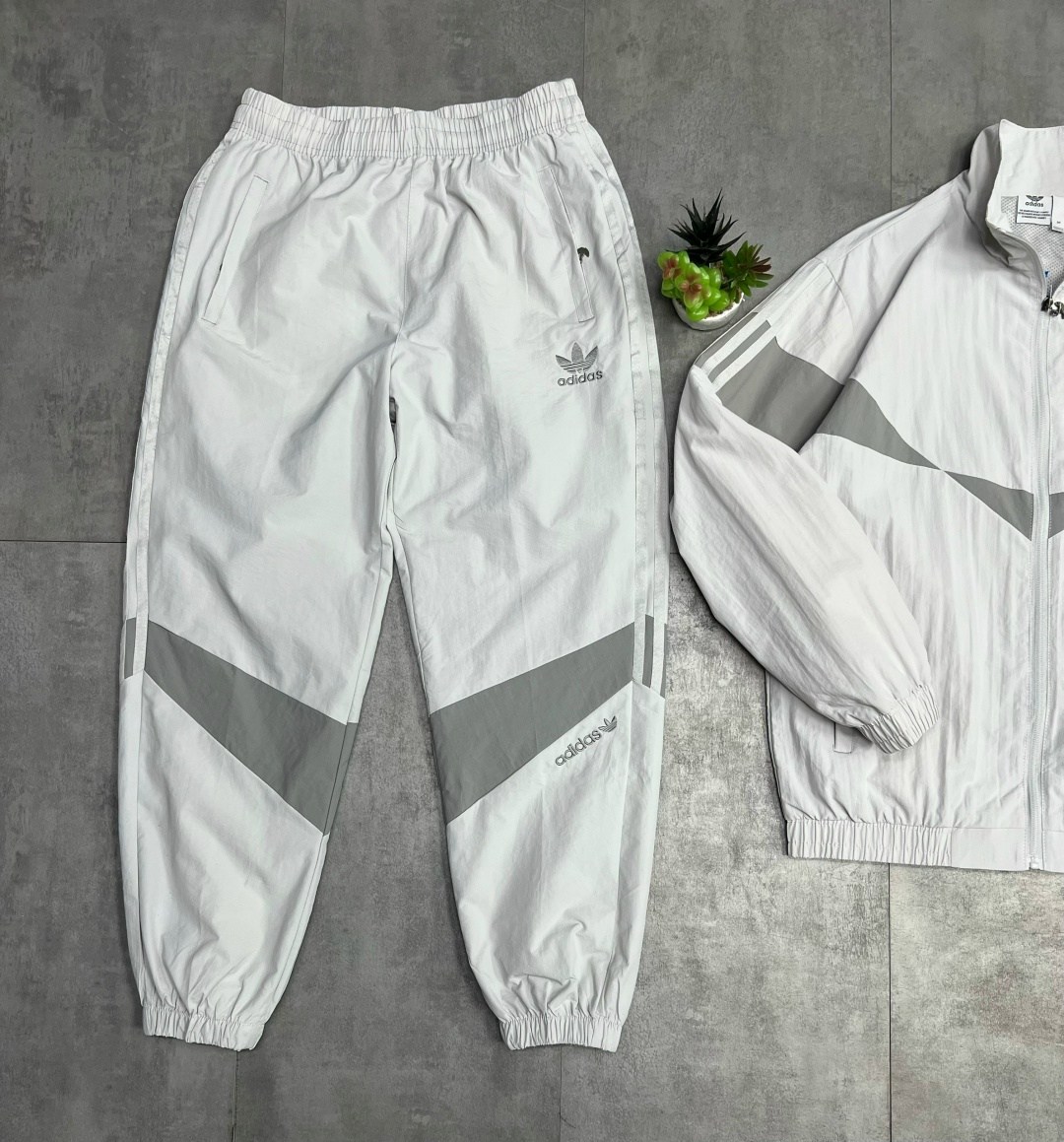 спортивный костюм adidas,костюм адидас 90е,спортивные костюмы адидас,спортивные костюмы,костюм для мужчин плащевка спортивные костюмы adidas
