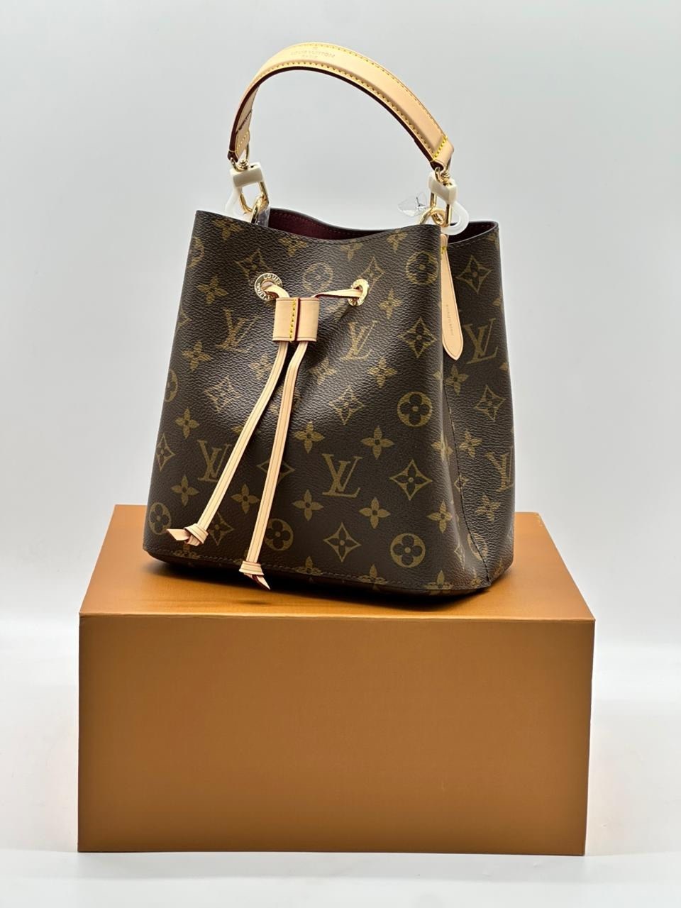 сумка louis vuitton,сумка луи виттон,louis vuitton женская сумка,модная женская сумка,louis vuitton сумка на плечо
