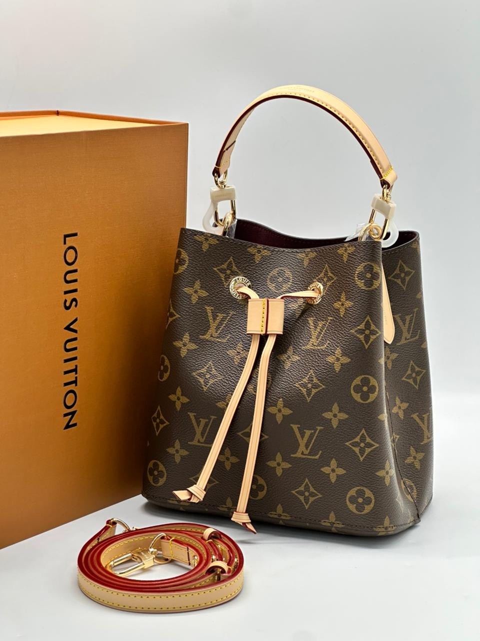 сумка louis vuitton,сумка луи виттон,louis vuitton женская сумка,модная женская сумка,louis vuitton сумка на плечо
