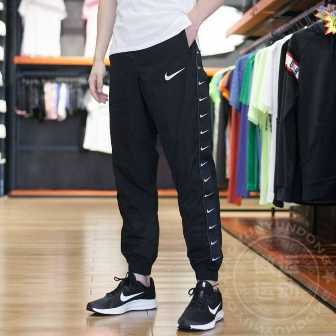 спортивные штаны nike,спортивные штаны,брюки nike sportswear swoosh pants woven,брюки спортивные nike,спортивные брюки джоггеры летние