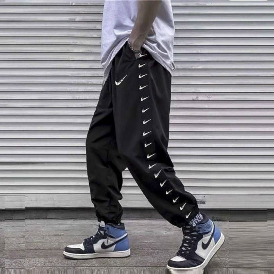 спортивные штаны nike,спортивные штаны,брюки nike sportswear swoosh pants woven,брюки спортивные nike,спортивные брюки джоггеры летние