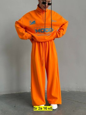 Костюм