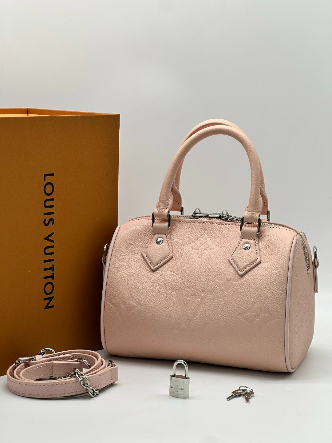 сумка женская louis vuitton,сумка louis vuitton,louis vuitton сумка на плечо,сумочка луи виттон,сумка мишель корс