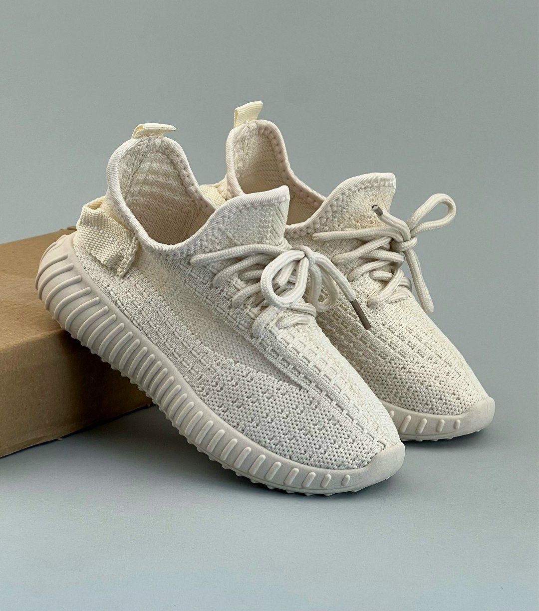 кроссовки изики женские,кроссовки изики,adidas yeezy boost 350 white,adidas yeezy 350 cream white,кроссовки