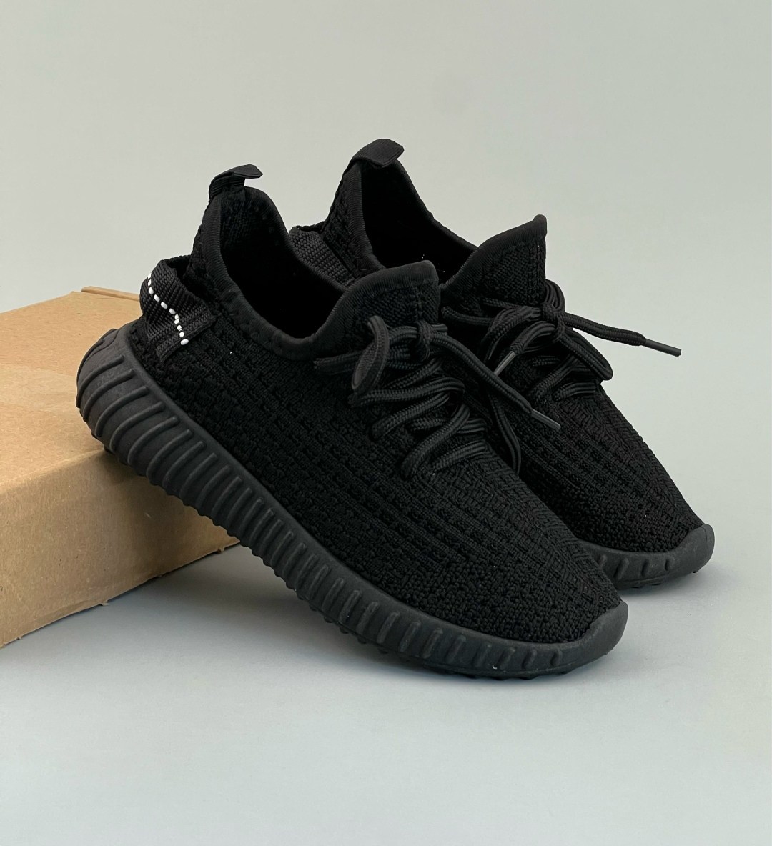кроссовки изики женские,кроссовки изики,adidas yeezy boost 350 white,adidas yeezy 350 cream white,кроссовки