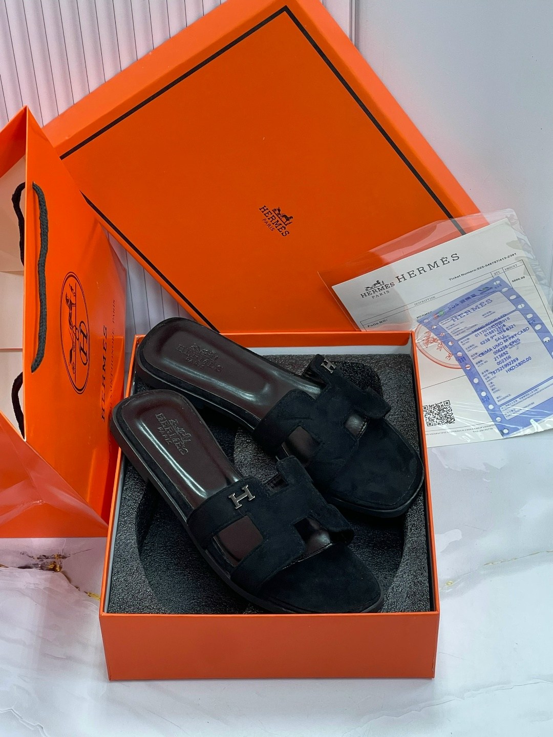 шлепанцы hermes,шлепки hermes,шлепанцы из натуральной кожи hermes,шлепки hermes женские,шлепанцы женские hermes черный