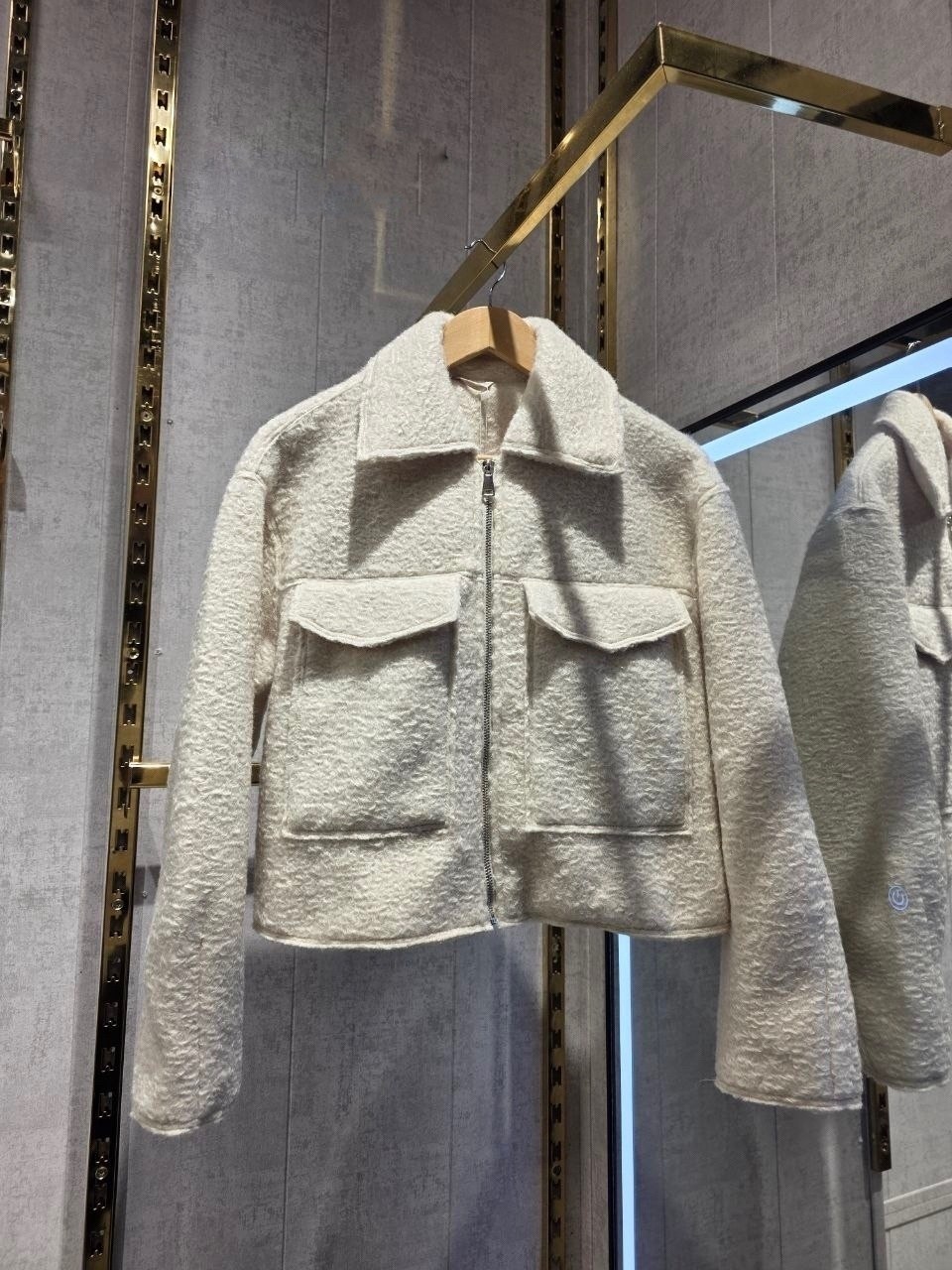укороченная куртка из букле zara серый,куртка жакет,куртка женская,короткая куртка,укороченная куртка букле zara